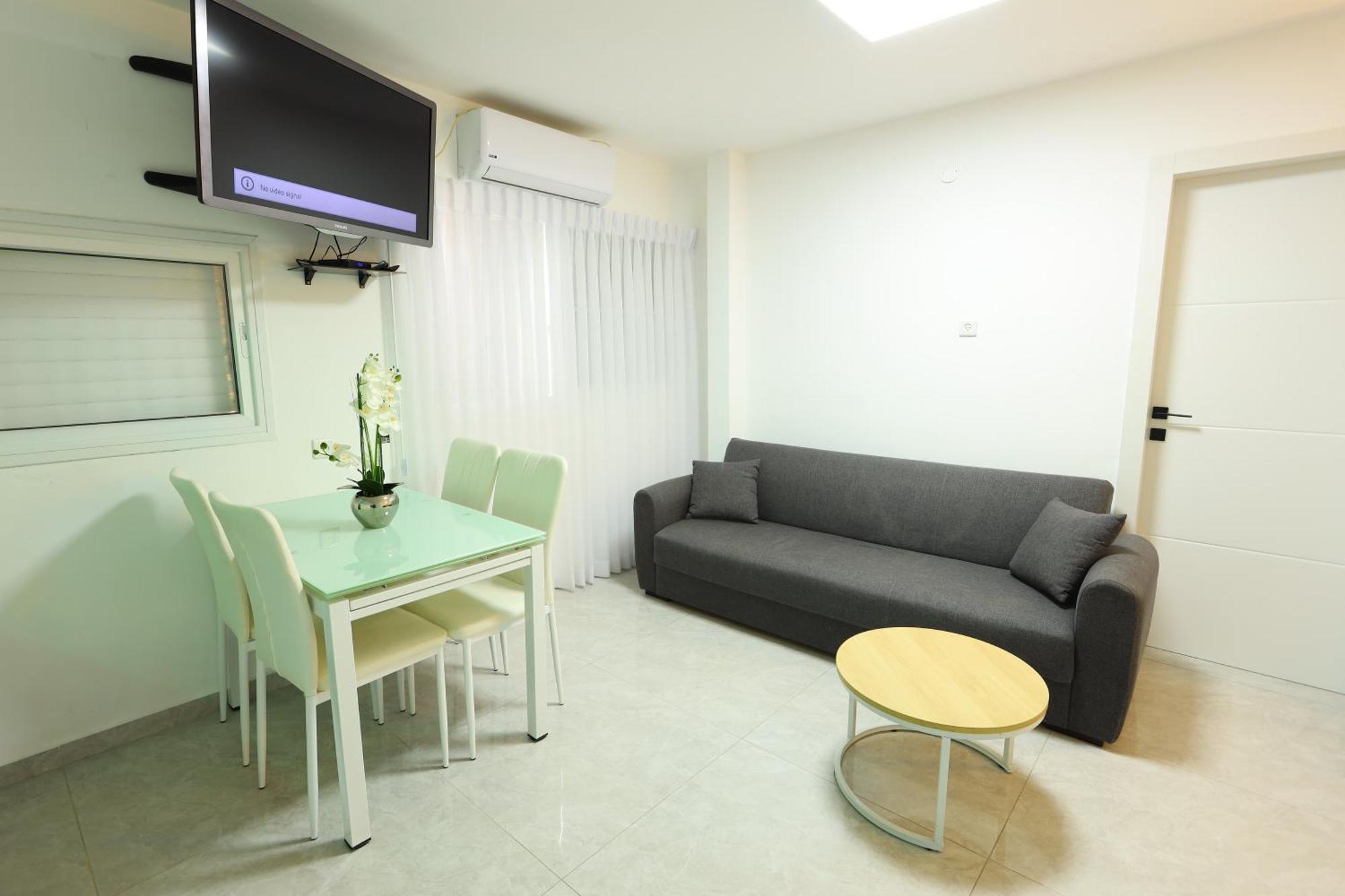 Apartamento דירה יפה סגנון מודרני מרחק של 5 דקות נסיעה מהים Ascalón Exterior foto